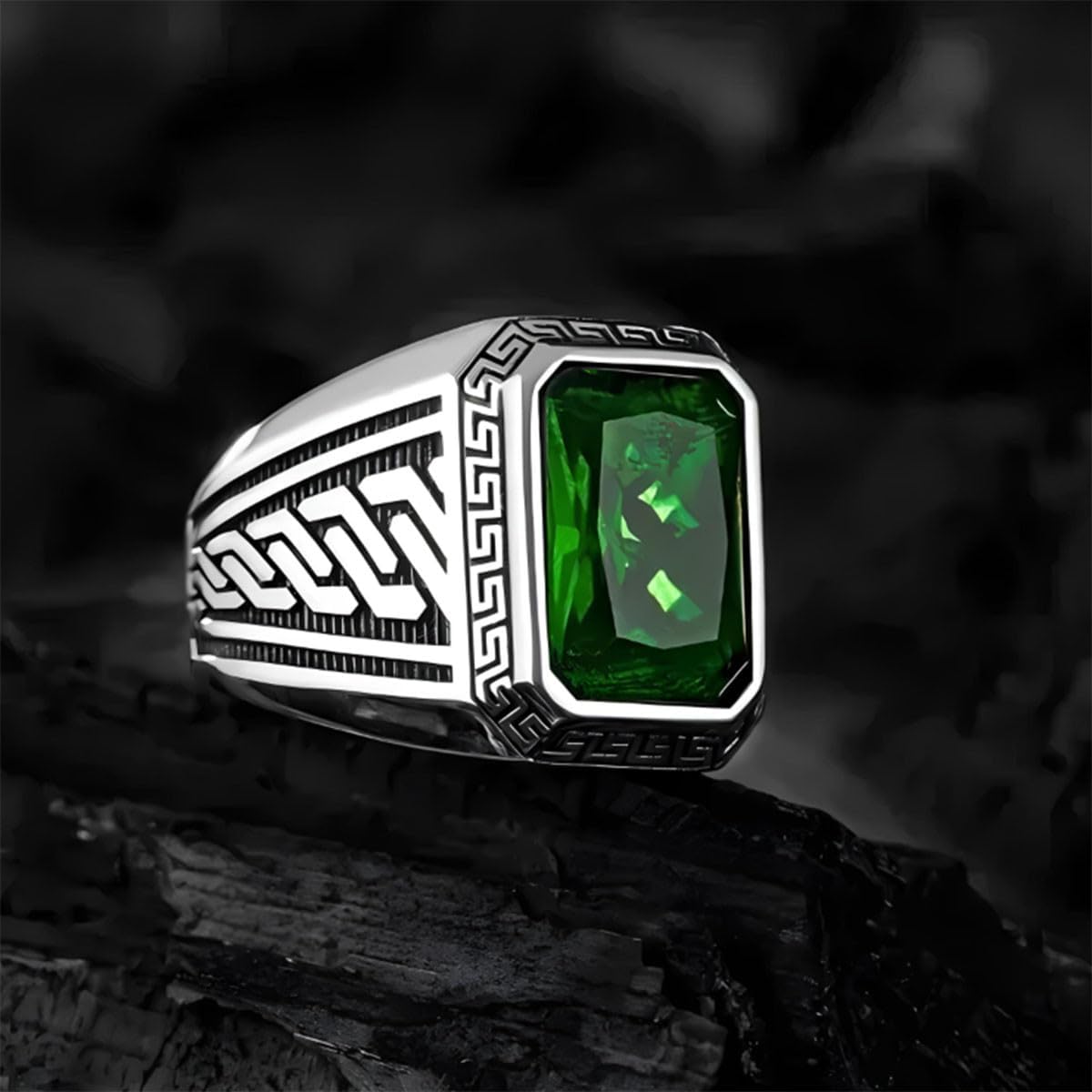 2 Carats Rectangle Men's Emerald Ring Sterling Silver Handmade Green Emerald Stone Ring for Men Western Retro Promise Band Jewelry Gift for Him