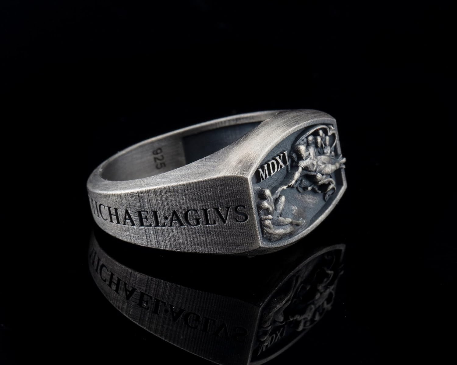 Hand Of God Men Signet Ring, 0.022 lbs, 0,78 x 0,59 Inch, Michaelangelo Sistine Chapel Ring, Creation of Adam Jewelry, Renaissance Age Ring, 925K Silver Art Lover Ring